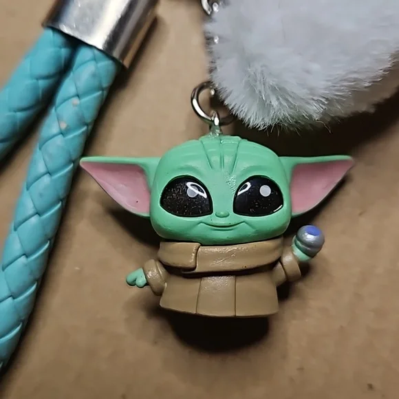 Grogu Doorables keychain with white heart pom pom -Disney -Hand Crafted - Picture 3 of 3